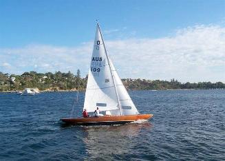 AEOLUS racng on the Swan River in 2012