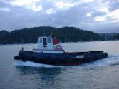 GLADSTONE close to hull or displacement speed with the typical bow ans stern wave formation acc…